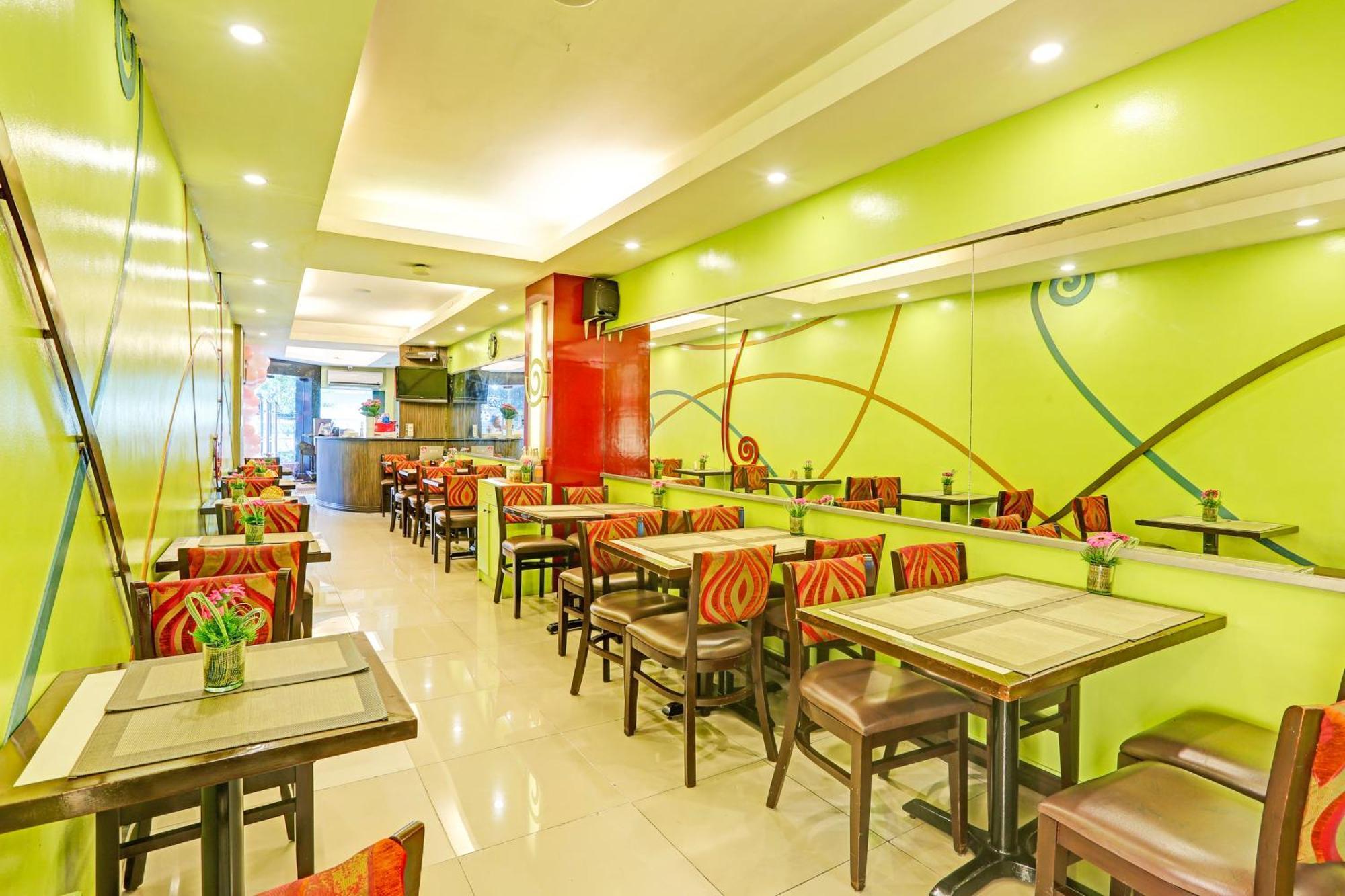 Townhouse Oak Vip Suites, Near Pnr Pasay Evangelista, Makati Manila Makati City Exterior photo