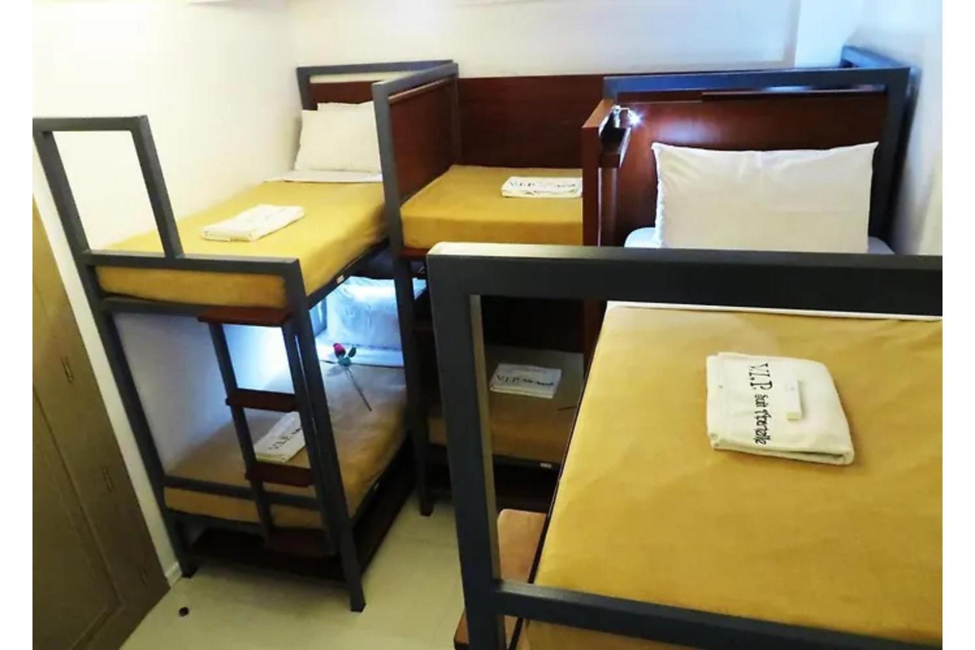 Townhouse Oak Vip Suites, Near Pnr Pasay Evangelista, Makati Manila Makati City Exterior photo
