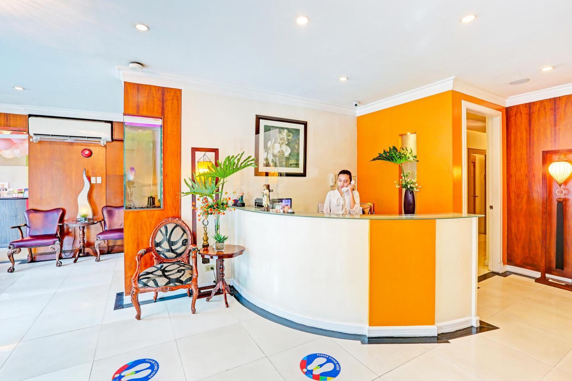 Townhouse Oak Vip Suites, Near Pnr Pasay Evangelista, Makati Manila Makati City Exterior photo